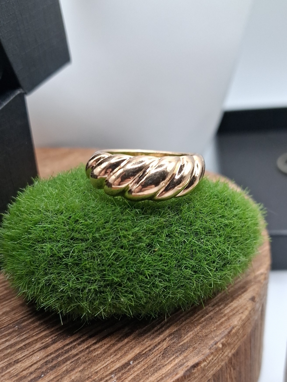 Twisted Dome Ring - Women Jewelry Size 7 R919